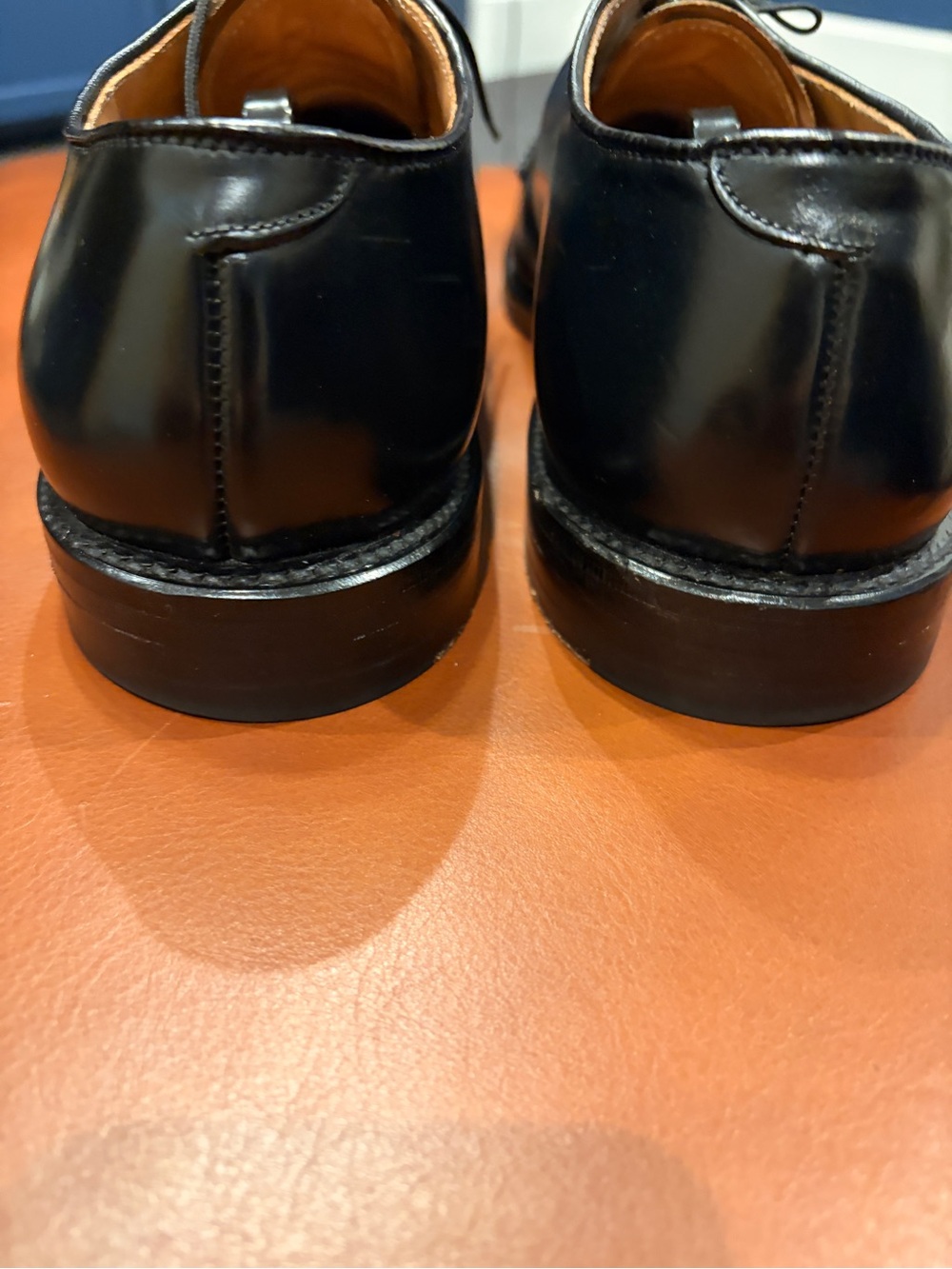 Classic Black Men's Leather Derby Shoes - Picture 4 of 7